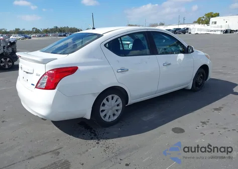 2014 Nissan Versa 1.6 Sv z USA, uszkodzony, nr VIN 3N1CN7AP8EL827406